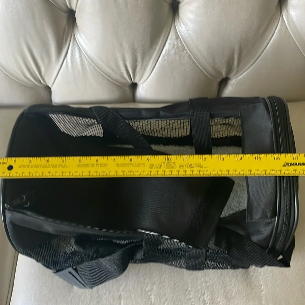 Petmate soft sided Kennel Cab for small pets